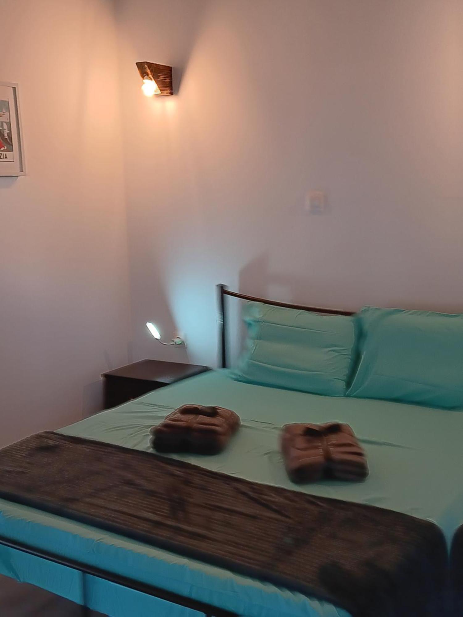 Tolis Rooms Himarë Exterior foto