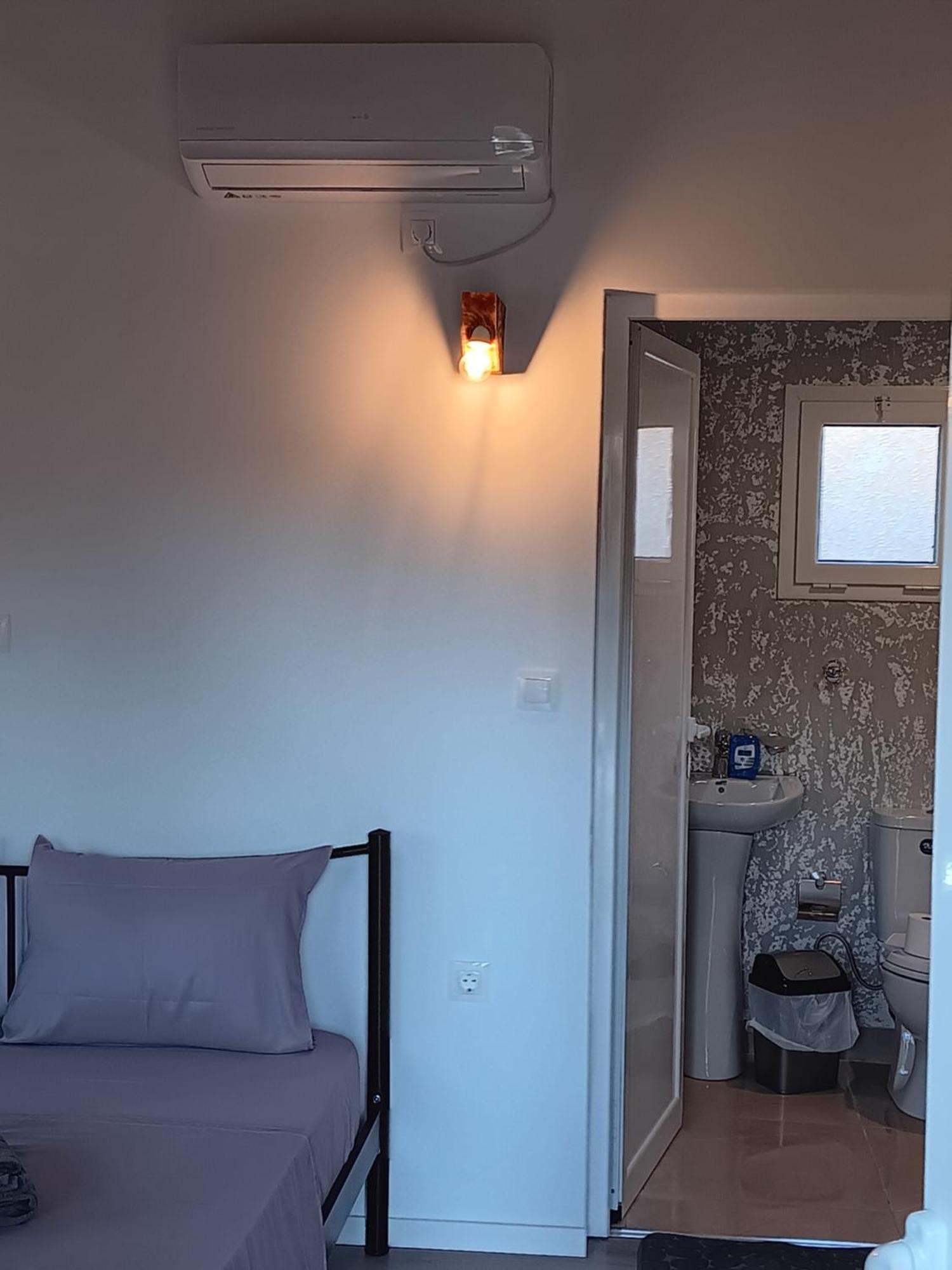 Tolis Rooms Himarë Exterior foto