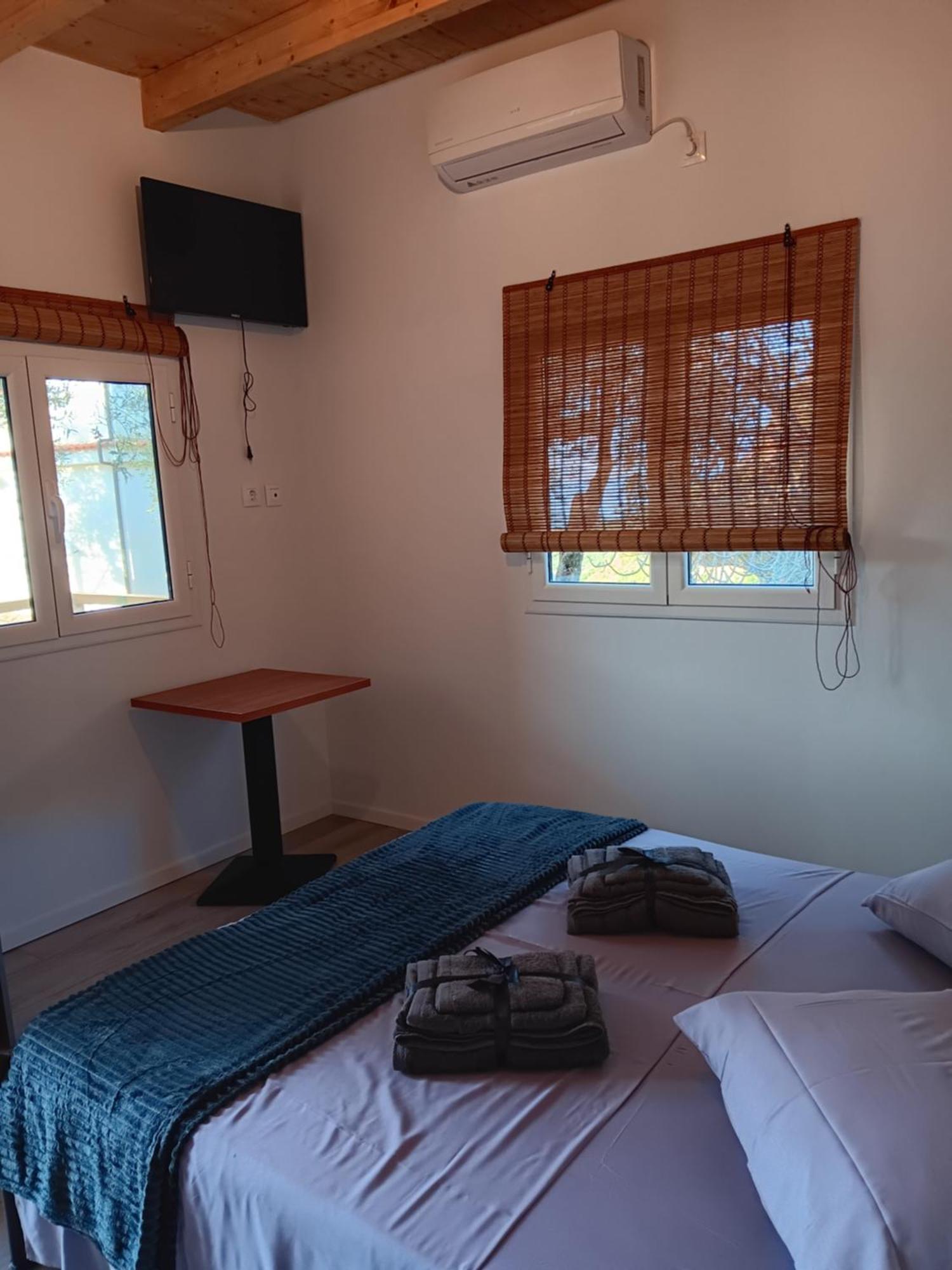Tolis Rooms Himarë Exterior foto