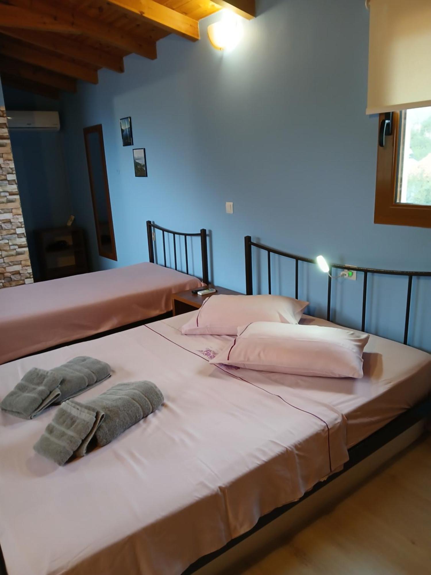 Tolis Rooms Himarë Exterior foto