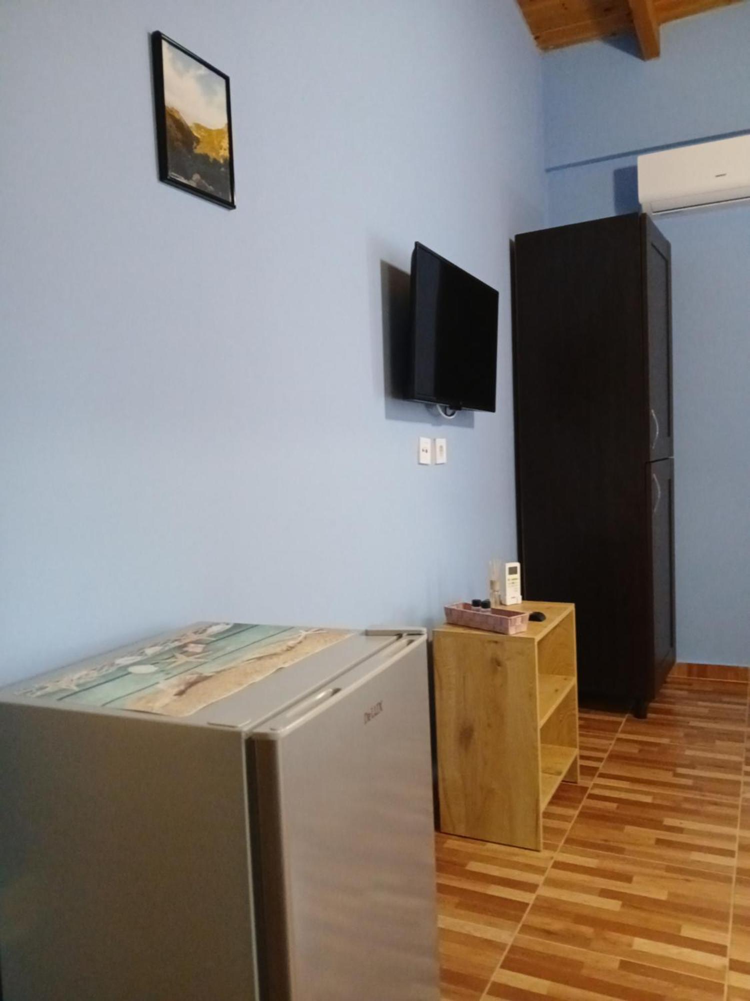 Tolis Rooms Himarë Exterior foto